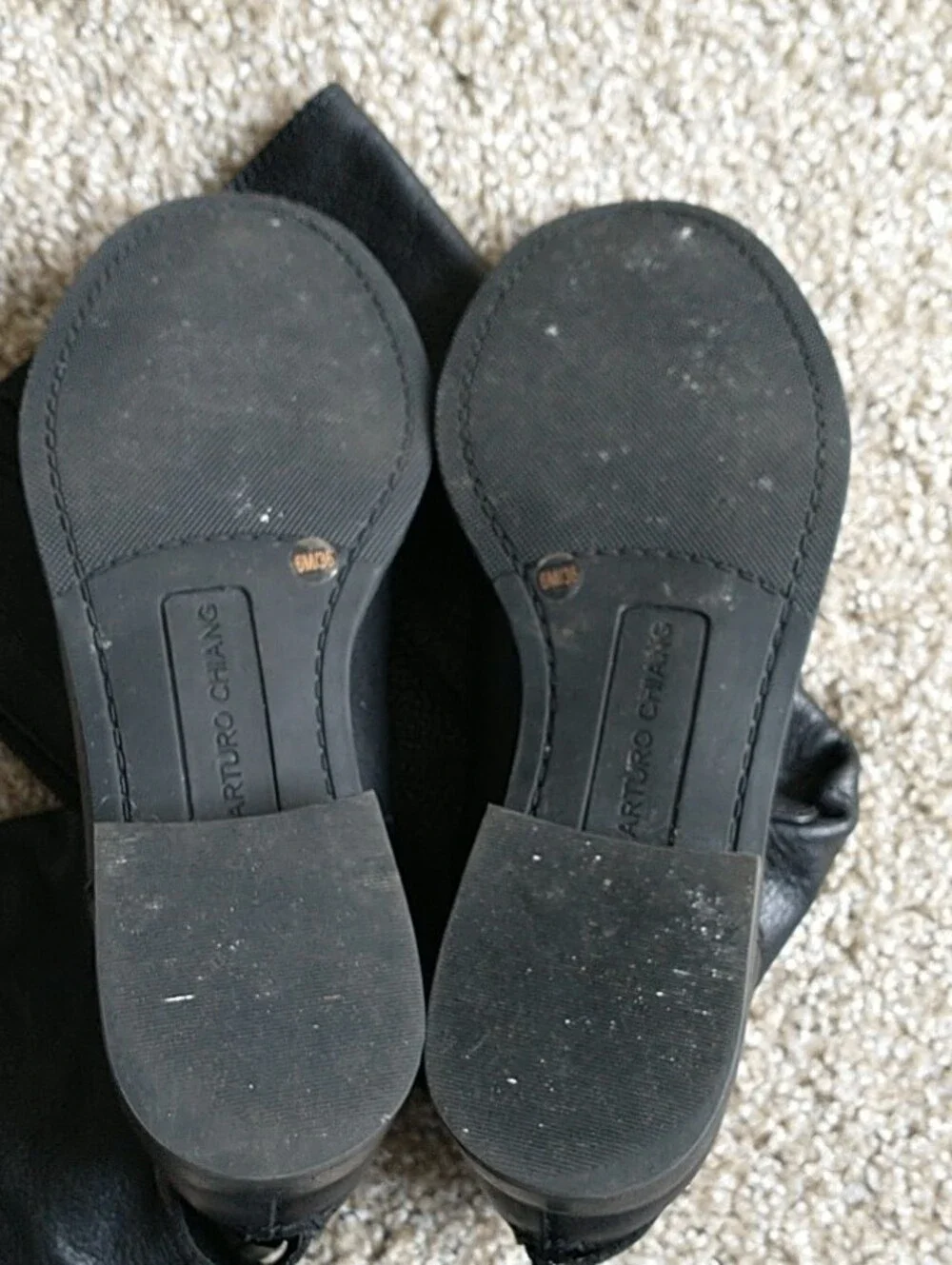 Arturo Chiang classic black